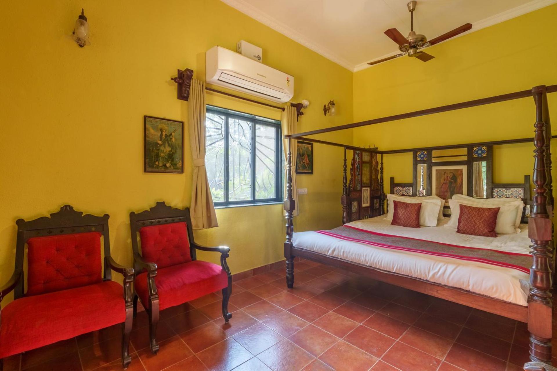 Vintage Estate - Lakeside Allure With Vintage Decor,A Plunge Pool & A Lawn Featuring A Charming Gazebo Karjat Exteriör bild